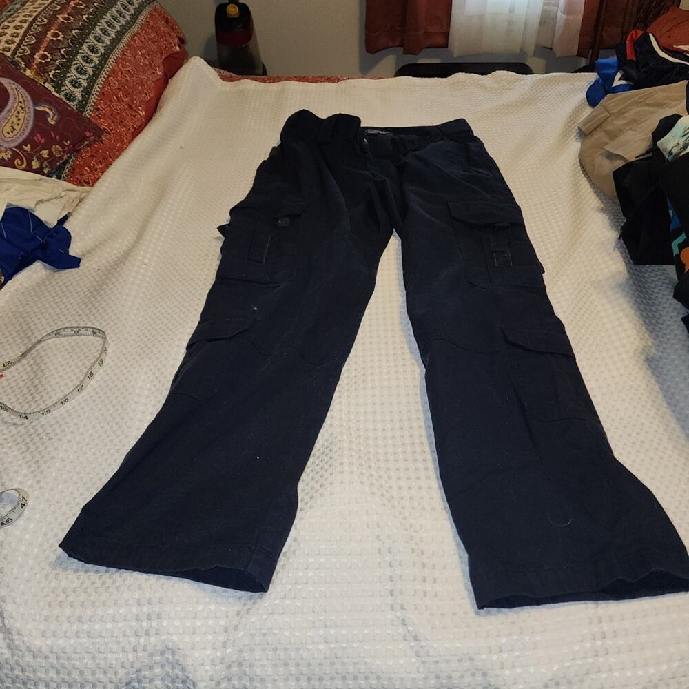 5.11 EUC WOMEN'S SZ 16 TACTICAL PANTS